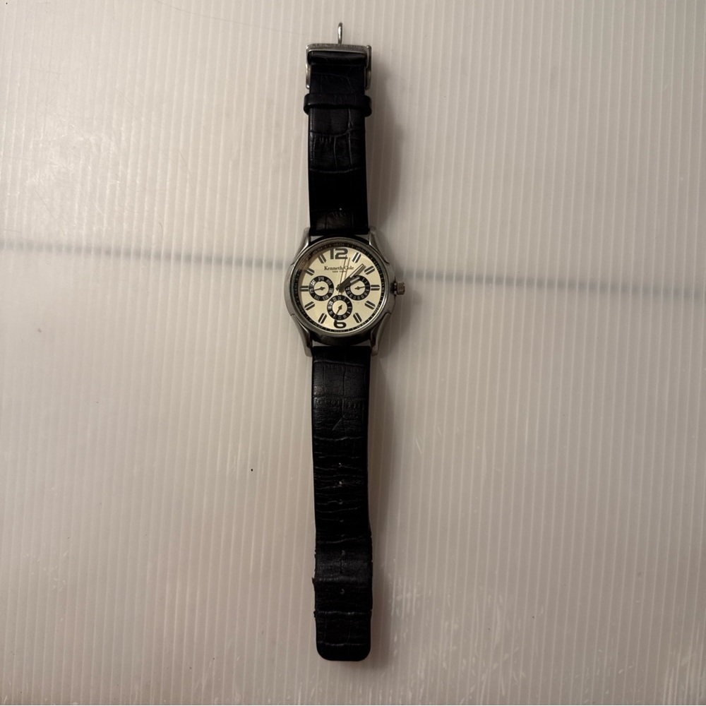 Kenneth Cole KC1229 multi function Black Leather Strap watch *needs battery*